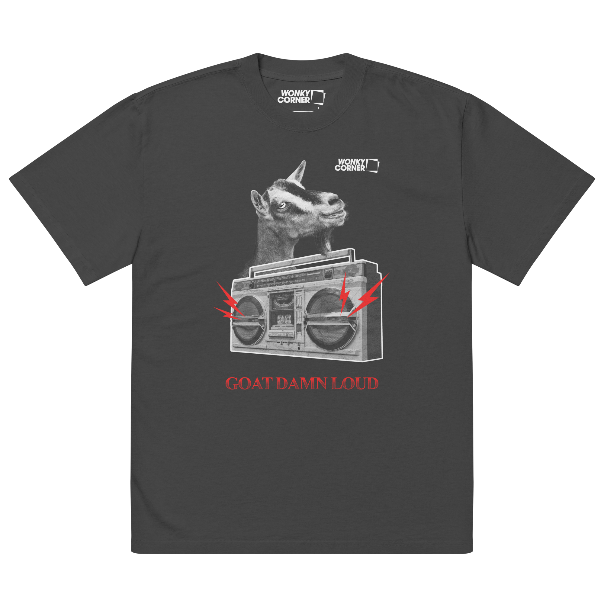 musta printti t-paita, jossa vuohi ja ghettoblaster. kuvan alla teksti goat damn loud.