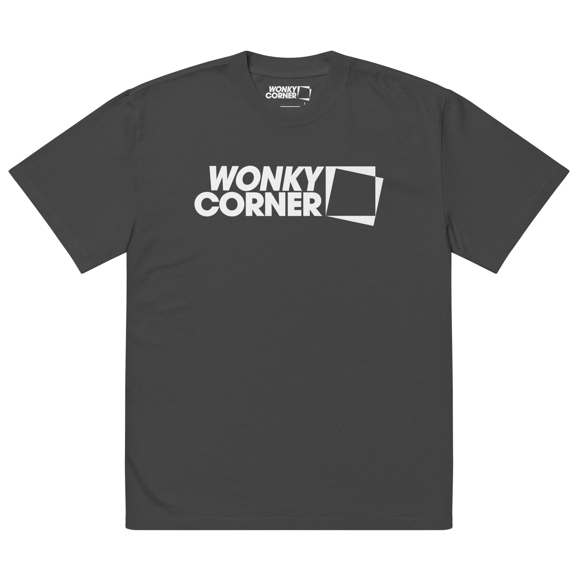 musta t-paita, jossa wonky corner -logoprintti